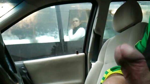 Убавата бујна девојка Алисија Кент има жежок секс со Раул Коста