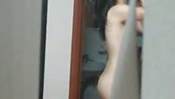 Шанел Престон зема монструозен црн кур со нејзиниот задник