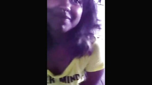 Плавуша силно се заебава пред нејзиниот кукачки сопруг